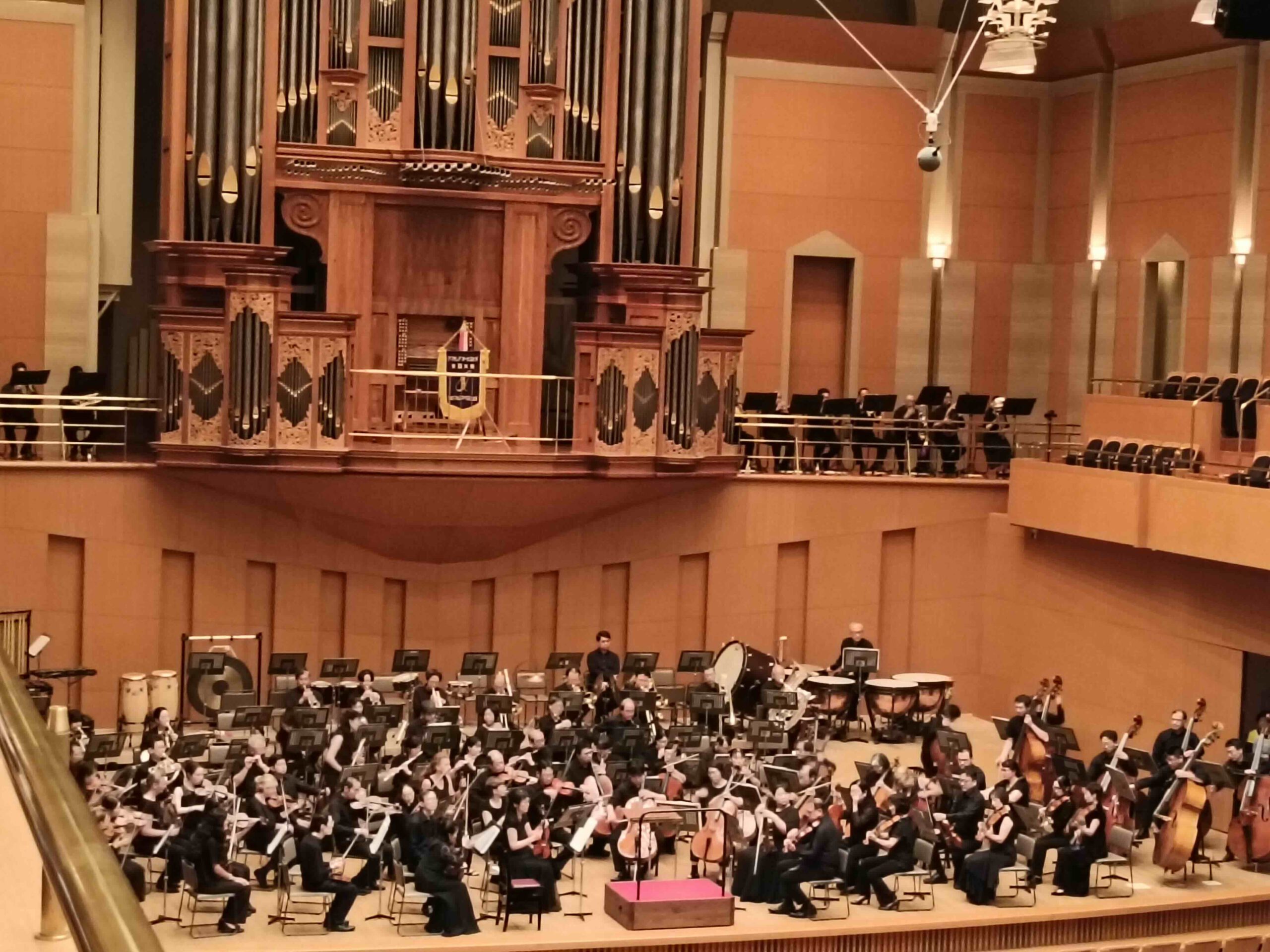 Orchester in der Konzerthalle JAO (klein)